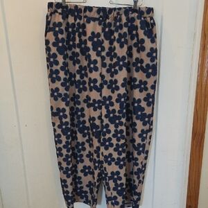Floral Print Pants in Navy and Tan